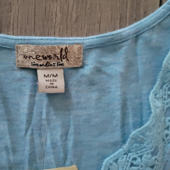 One world top - Picture 6 of 8